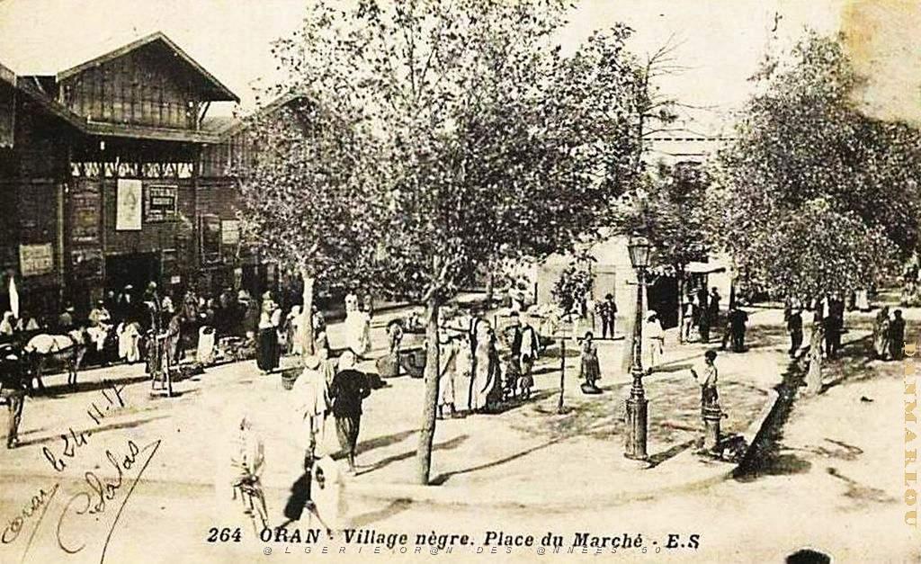 CA a- 182- Village negre.JPG
